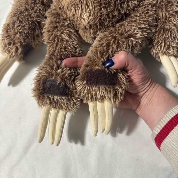 Aurora Destination Nation Sloth Plush – 12” – Brown – Velcro Paws - Picture 5 of 9